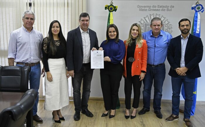 Governo do Estado recebe doação de área do Parque das Nações Indígenas