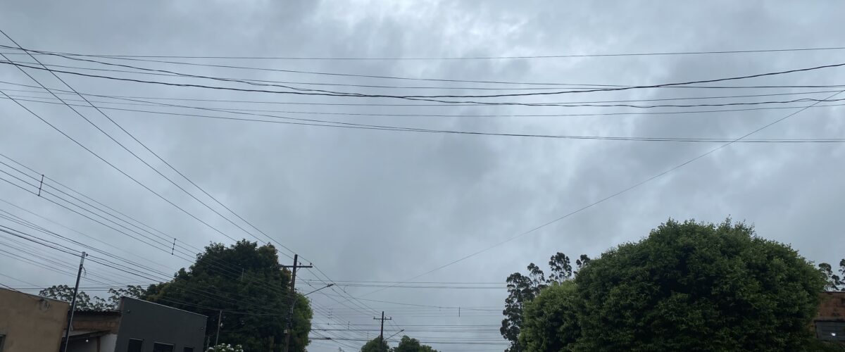 Quarta-feira começa com temperatura amena e máxima pode chegar até 28°C