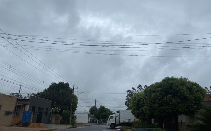 Quarta-feira começa com temperatura amena e máxima pode chegar até 28°C