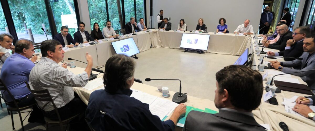 Riedel reforça diretrizes do governo e foco no atendimento à população