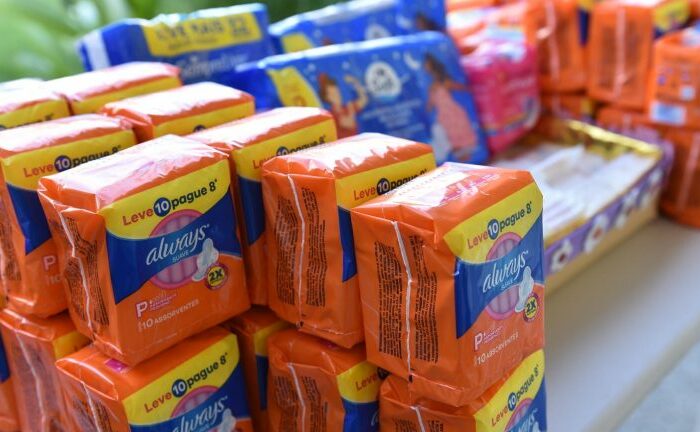 Casa da Mulher Brasileira recebe doação de absorventes que serão destinados às mulheres atendidas pelo órgão