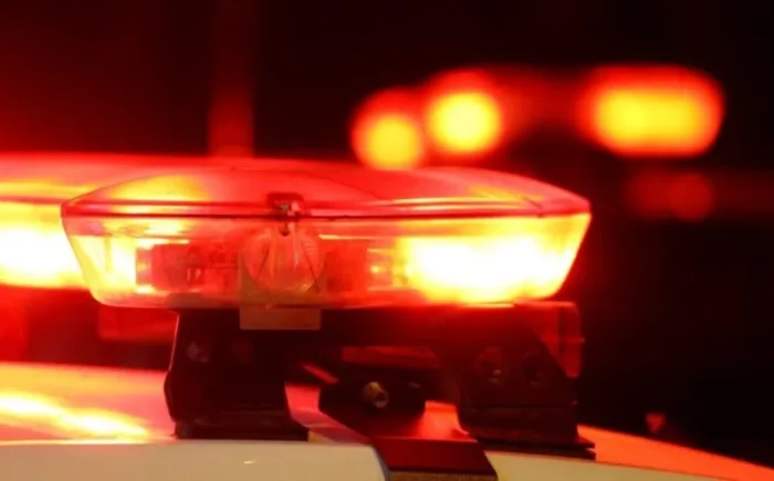 Mulher vai até casa de ex e agride sogra a pedradas