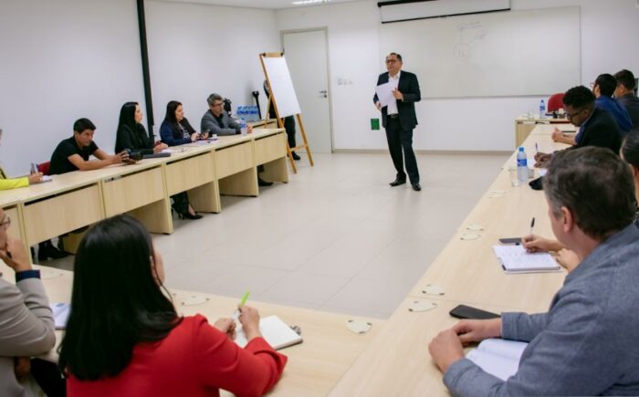 Integrantes de comitê alinham estratégias na construção do Programa da Primeira Infância do TCE-MS