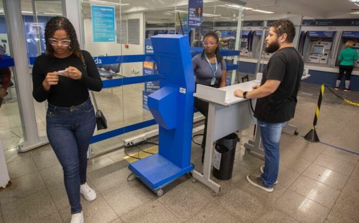 Estudo aponta mais de 1 mil anúncios falsos sobre o Desenrola