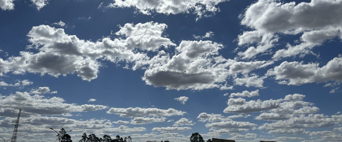 Terça-feira de tempo estável com sol e variação de nebulosidade em grande parte do Estado