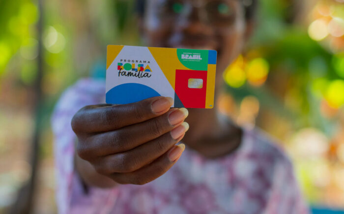 Caixa paga novo Bolsa Família a beneficiários com NIS de final 4 nesta quarta-feira