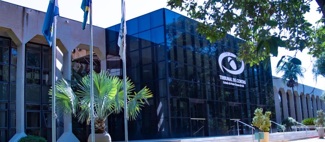 Servidores da Escoex e Dicom, conhecem atribuições da Corregedoria do TCE-MS