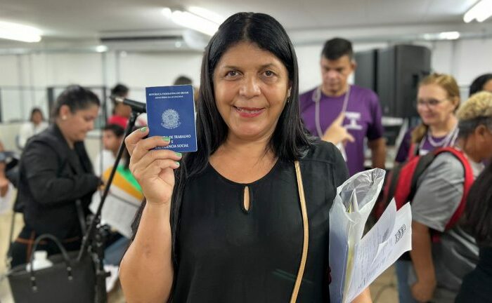 Funsat encerra a semana com mais de 2 mil oportunidades de emprego em 212 profissões