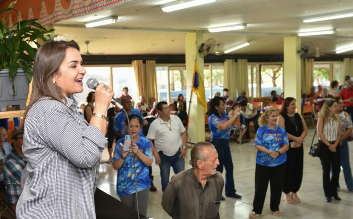 Prefeitura de Campo Grande lança programa de combate ao analfabetismo de pessoas idosas com início no ano que vem