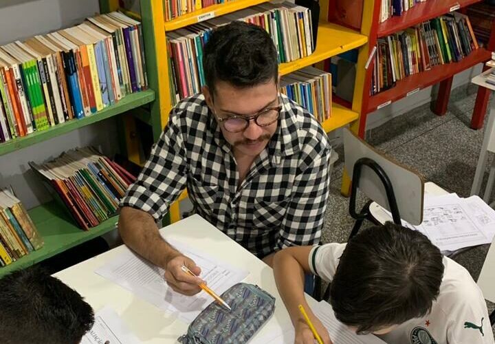 Como ser o melhor professor do mundo: a importância de ensinar respeito e valorizar cada aluno