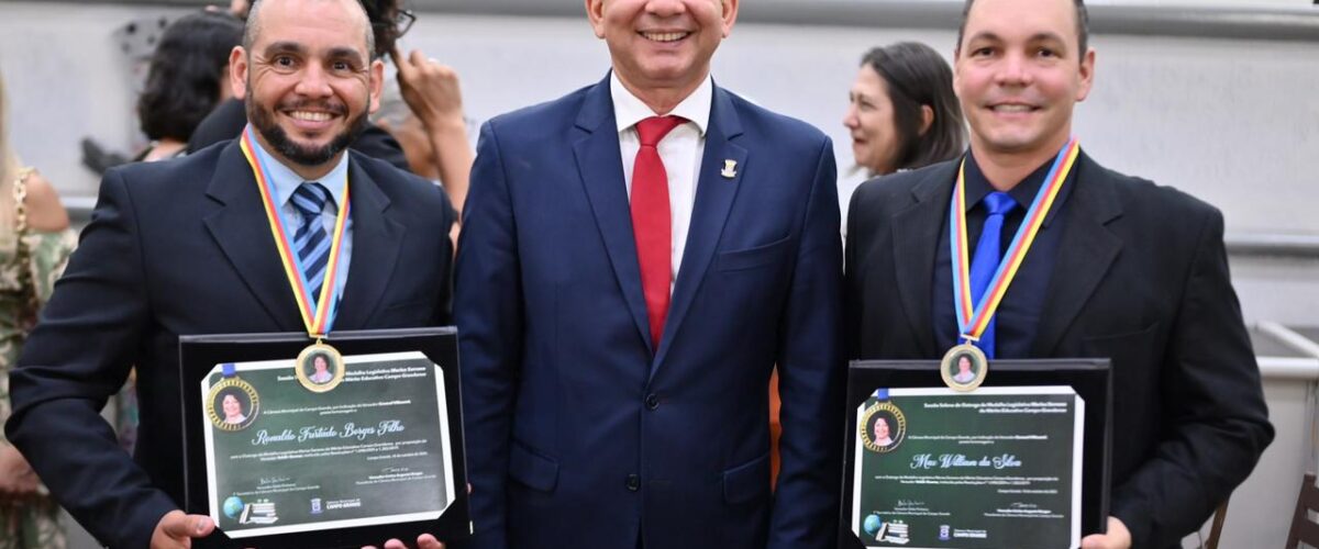 Professores são homenageados pelo vereador Coronel Villasanti em Sessão Solene com Medalha do Mérito Educativo