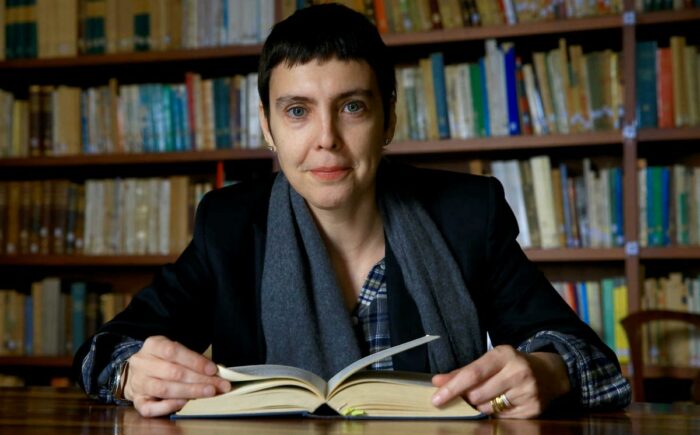 Adriana Calcanhotto participa do bate papo da 35ª Noite da Poesia em Campo Grande na próxima segunda-feira