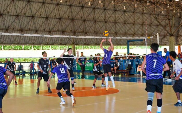 Estadual Sub-15 de Vôlei reúne 31 equipes nesta quinta-feira na capital
