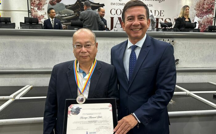 Villasanti homenageia jornalista Henrique Shuto com “Medalha Legislativa Haguemo Tomonaga”