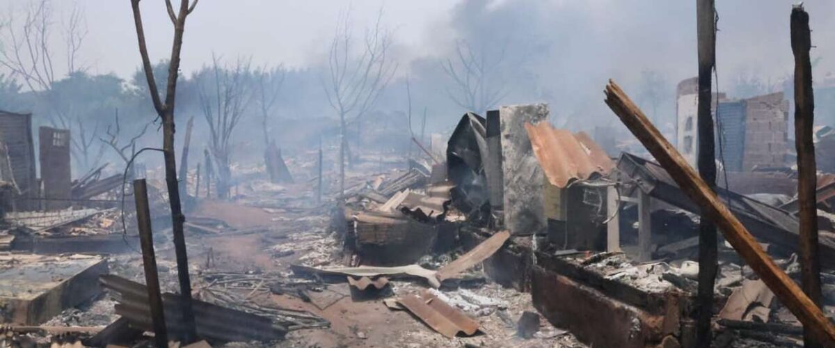 Incêndio na favela do Mandela deixa mais de 200 famílias desabrigadas em Campo Grande