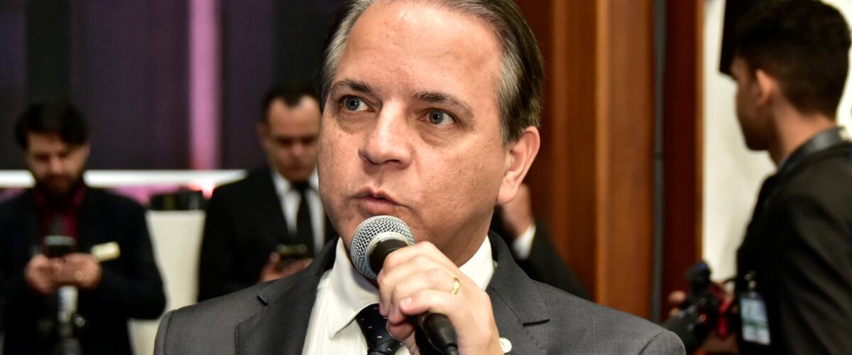 Governo do Estado atende solicitação do deputado Coronel David e construirá arenas esportivas em sete bairros da Capital