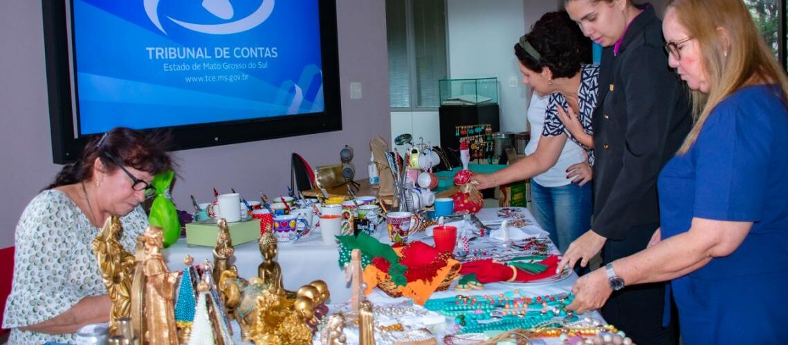 Feira de Natal do TCE-MS tem opção de presentes para toda a família