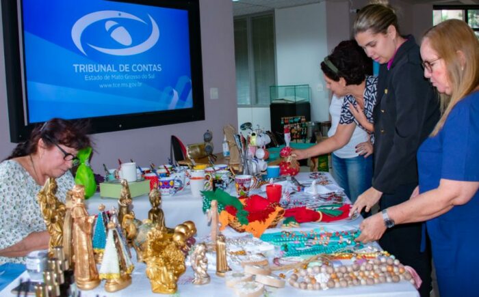 Feira de Natal do TCE-MS tem opção de presentes para toda a família