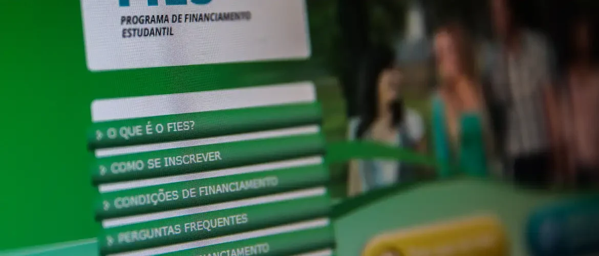 Ministério da Educação adia publicação de edital do Fies