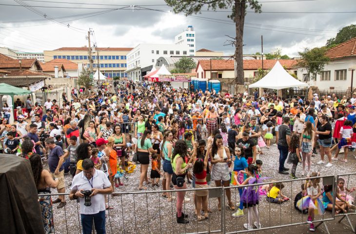 Carnaval de Campo Grande começa nesta quinta-feira com o bloco Evoé Baco, confira a programação