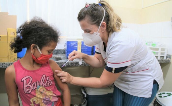Capital alcança marca de 3 mil crianças vacinadas contra a dengue