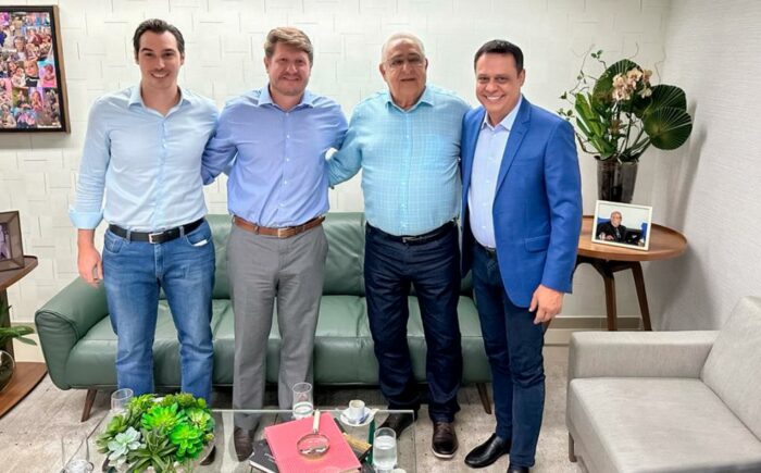 Presidente do TCE-MS recebe visita de secretários de Estado