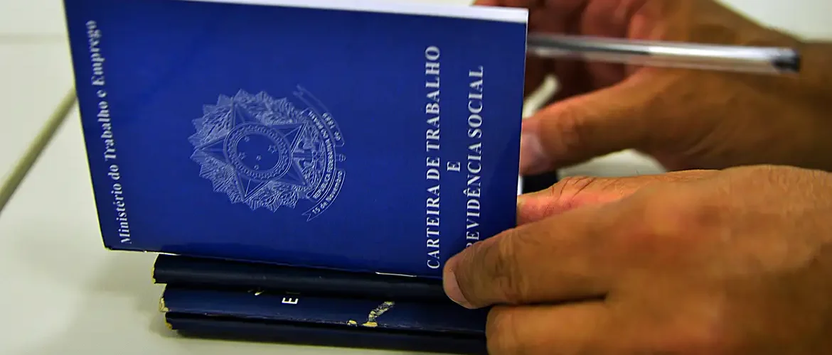 Funsat termina a semana com 2,1 mil oportunidades em 204 funções na Capital