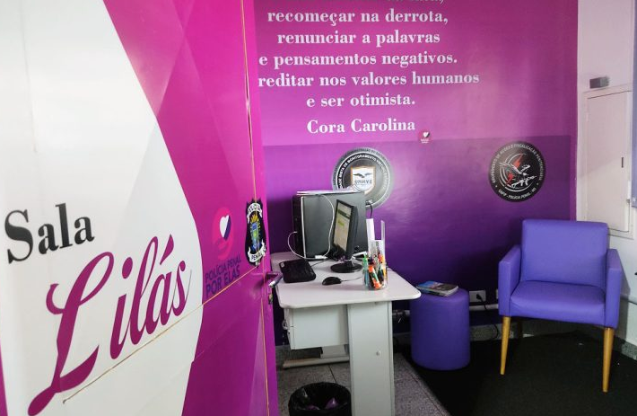 Polícia Penal Por Elas: Espaço Lilás reforça acolhimento de mulheres assistidas com o botão do pânico