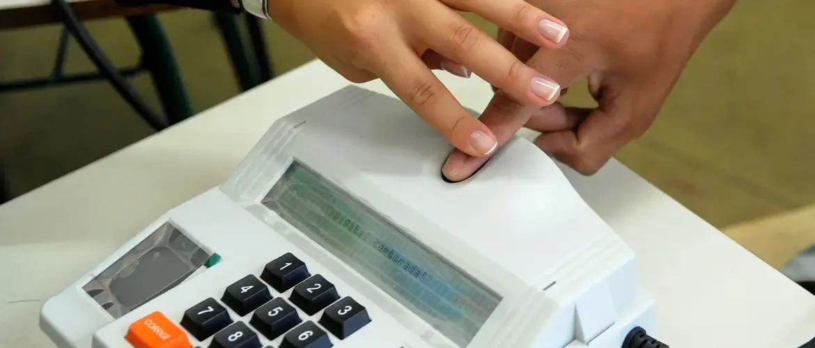 Prazo para regularizar título pela internet termina nesta segunda