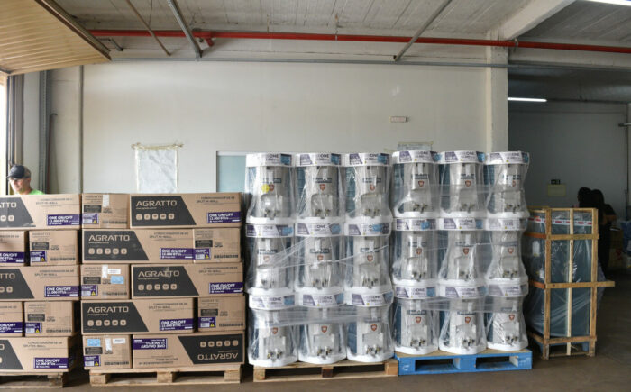 Prefeitura começa a instalar novos ares-condicionados e bebedouros nas unidades de saúde