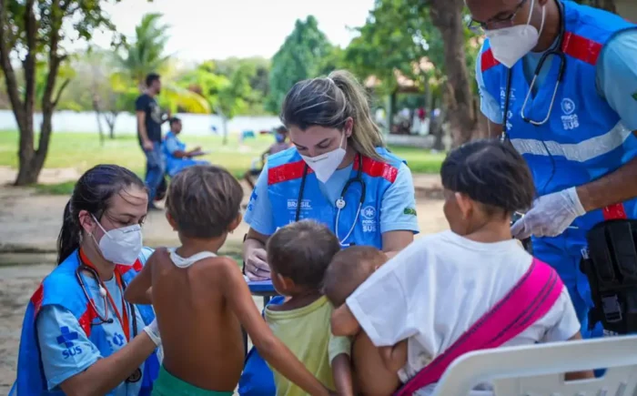 Exames revelam presença de mercúrio em amostras de cabelo de yanomamis