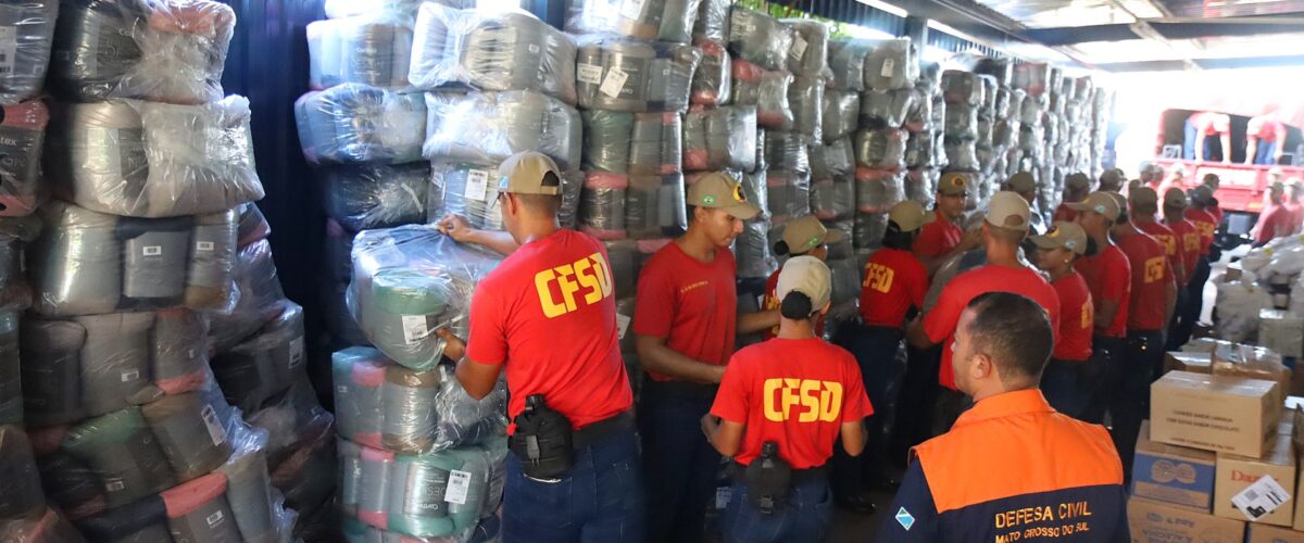 Mato Grosso do Sul inicia o envio de 15 mil cobertores doados para o RS