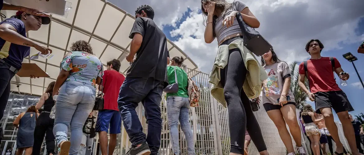 Provas do Enem 2024 serão em 3 e 10 de novembro; confira o cronograma