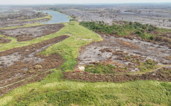 Estiagem: Bombeiros de MS adotam estratégias diversas nas linhas de combate ao fogo
