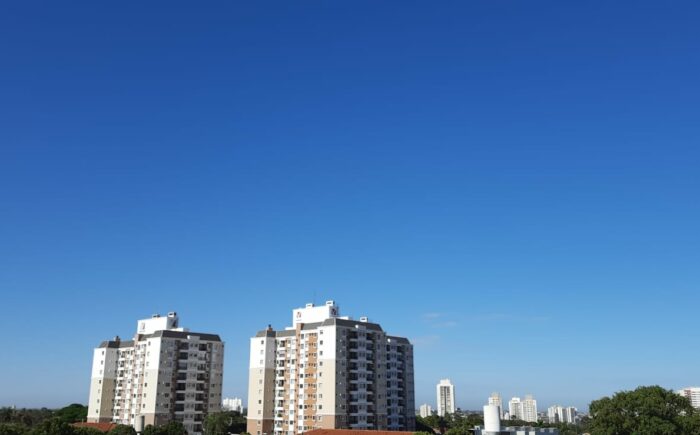 A semana começa com tempo firme, sol e variação de nebulosidade em grande parte do Estado
