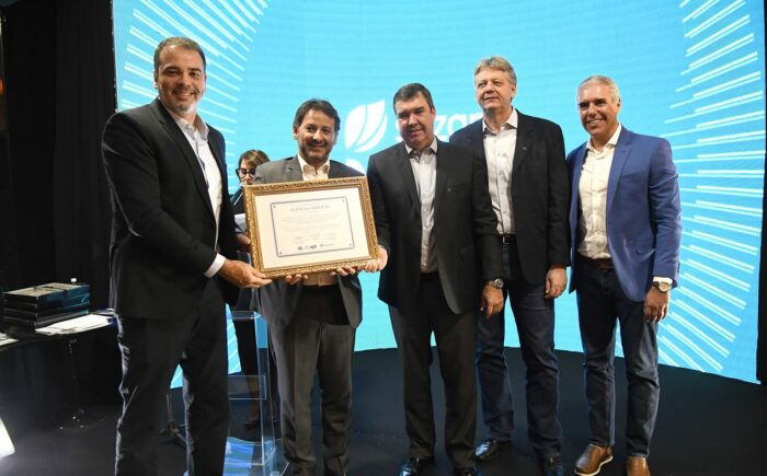 Governo de MS formaliza entrega de licença para fábrica da Suzano