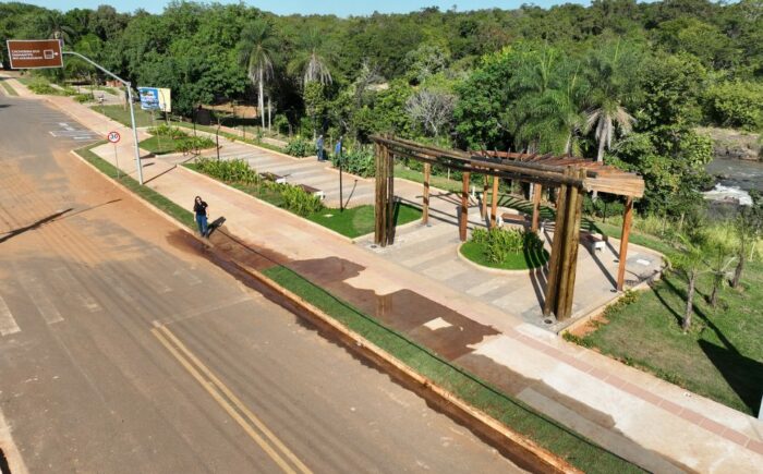 Orla da Cachoeira dos Diamantes é nova opção de turismo e lazer em Rochedo