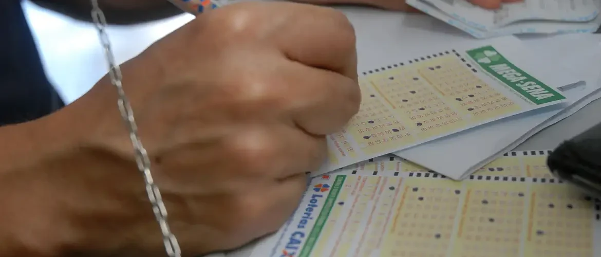 Mega-Sena sorteia prêmio acumulado em R$ 15 milhões neste sábado