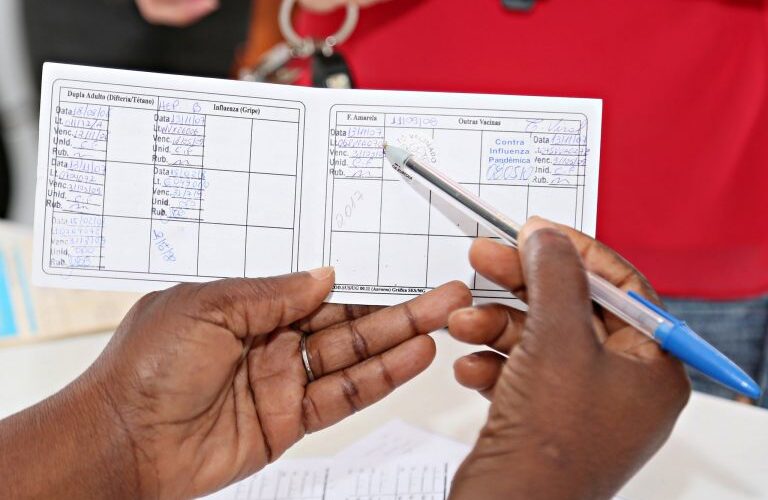 Secretaria da Saúde realiza monitoramento de vacinação para pólio e sarampo em MS