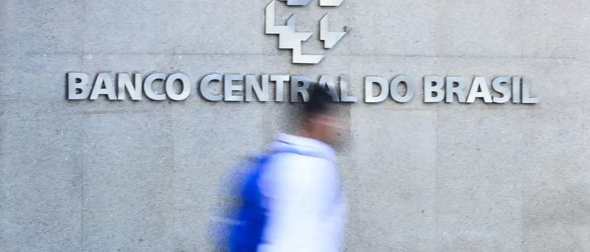 Mercado financeiro prevê inflação de 4,22% para 2024