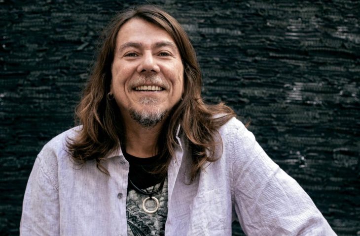 MS ao Vivo deste mês apresenta Lenine, com abertura de Guilherme Rondon