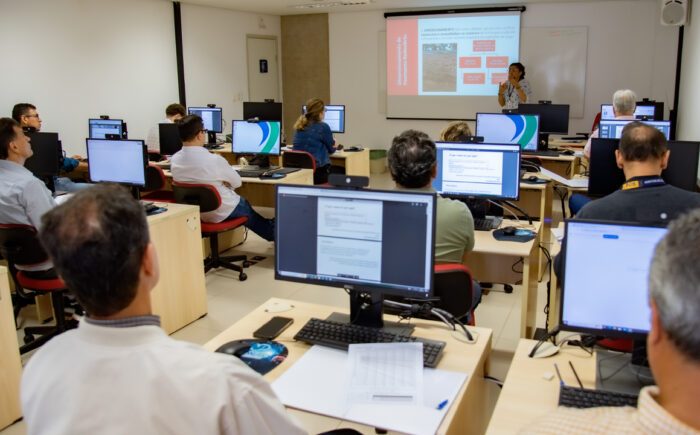 Curso no TCE-MS explica os tipos de dimensionamento de pavimento asfáltico