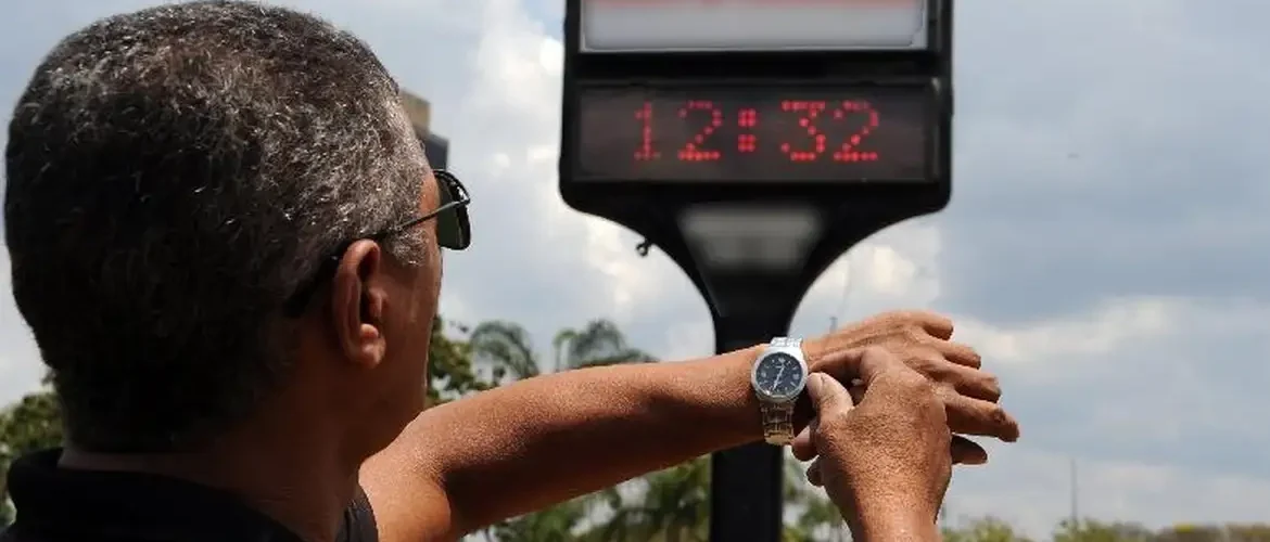 Volta do horário de verão é possibilidade real, diz ministro