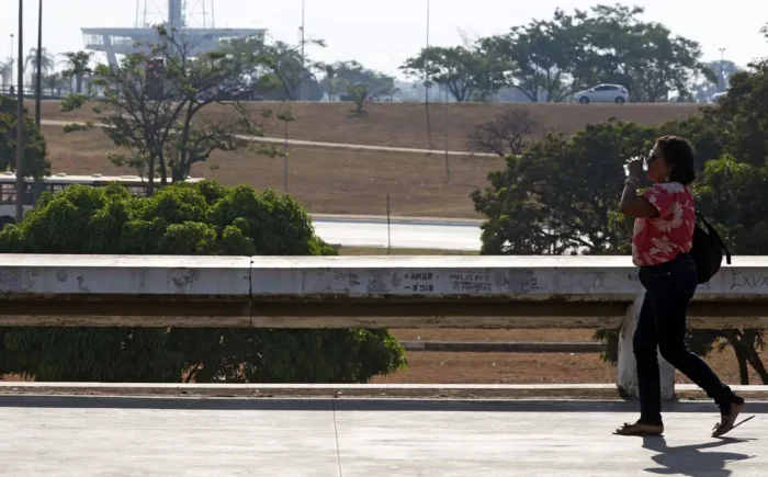 Inmet emite alerta de baixa umidade para 15 estados e o DF