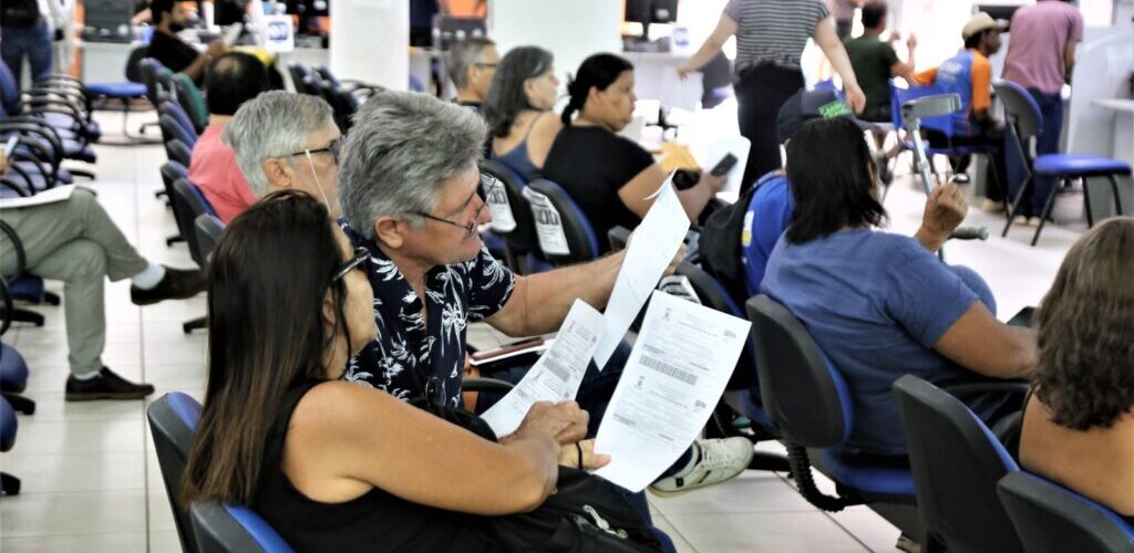 Refis termina no dia 6 de dezembro e contribuintes aproveitam descontos para negociar débitos