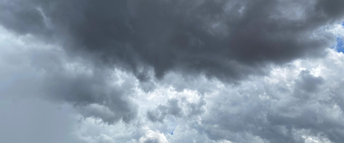 Virada do ano terá tempo instável, com previsão de chuva em MS