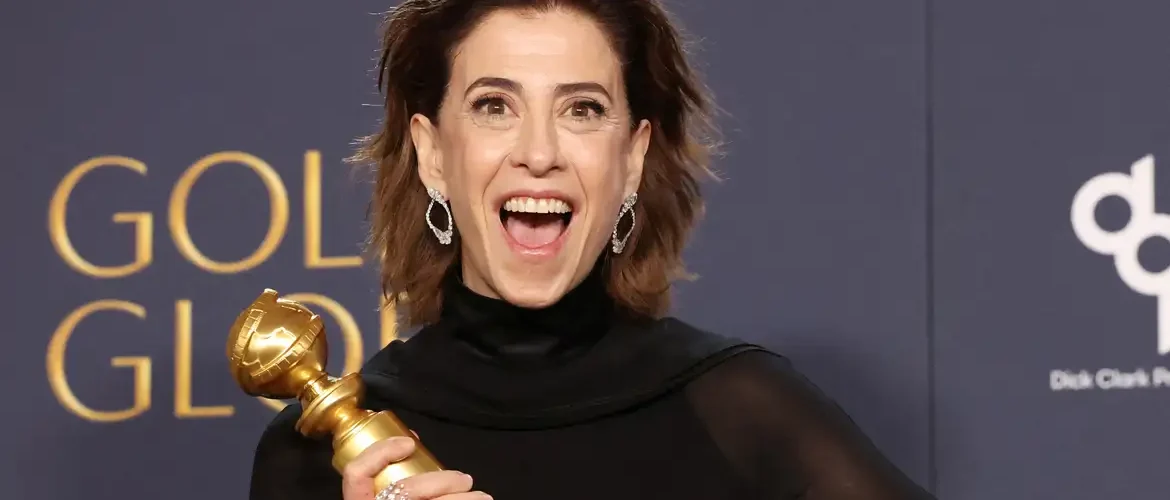 Fernanda Torres leva Globo de Ouro por atuação em Ainda Estou Aqui