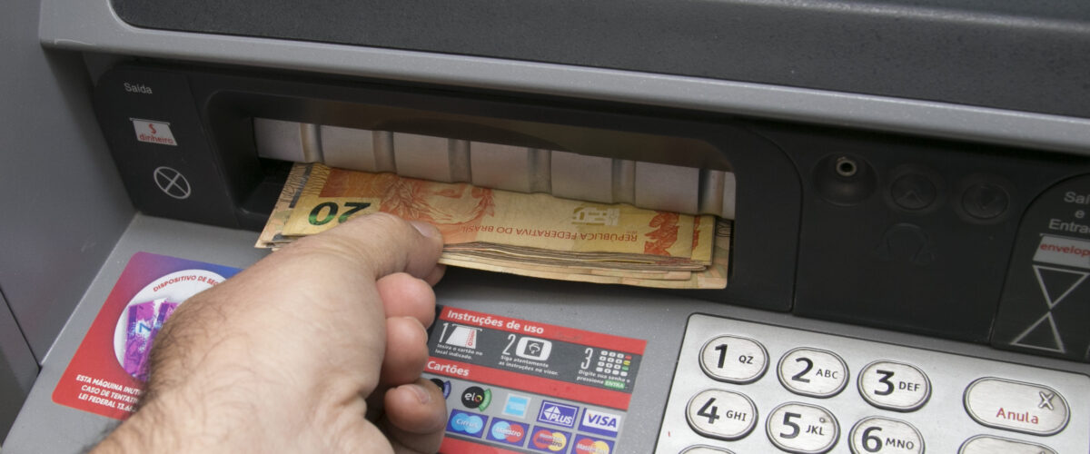 Salário dos servidores públicos municipais está disponível nesta quarta-feira