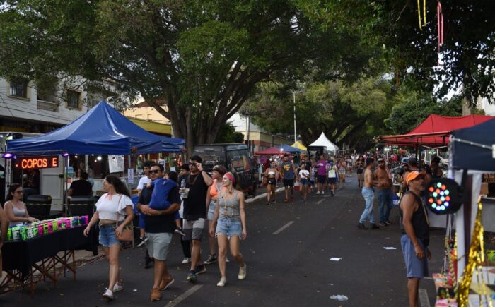 Prefeitura publica chamamento público para seleção de vendedores ambulantes no Carnaval 2025