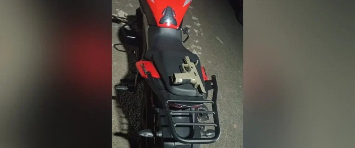 Dupla é presa com pistola após invadir casa para executar homem em Campo Grande